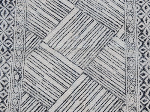 tappeto indiano in cotone, canapa, lino e juta lavorato artigianalmente  pezzo unico, si puo' usare anche come arazzo da appendere, come stuoia, come corsia made in india  dimensioni 120x190cm