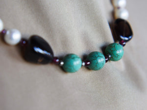 collana indiana con perle, turchese e topazio fume collana assemblata a mano   lunghezza 45 cm, peso 30 gr