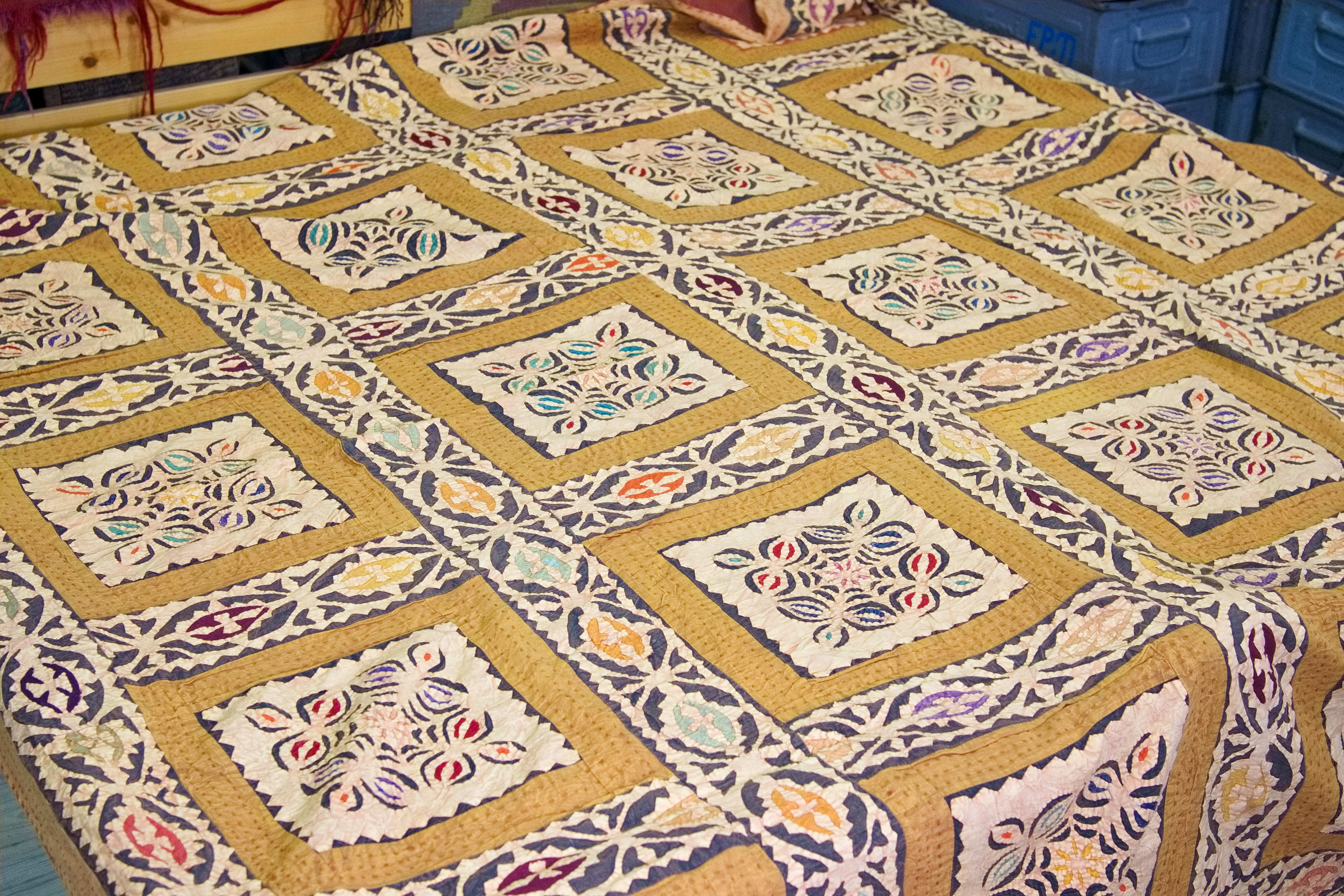 Telo Indiano in cotone ricamato   cod. ttt02