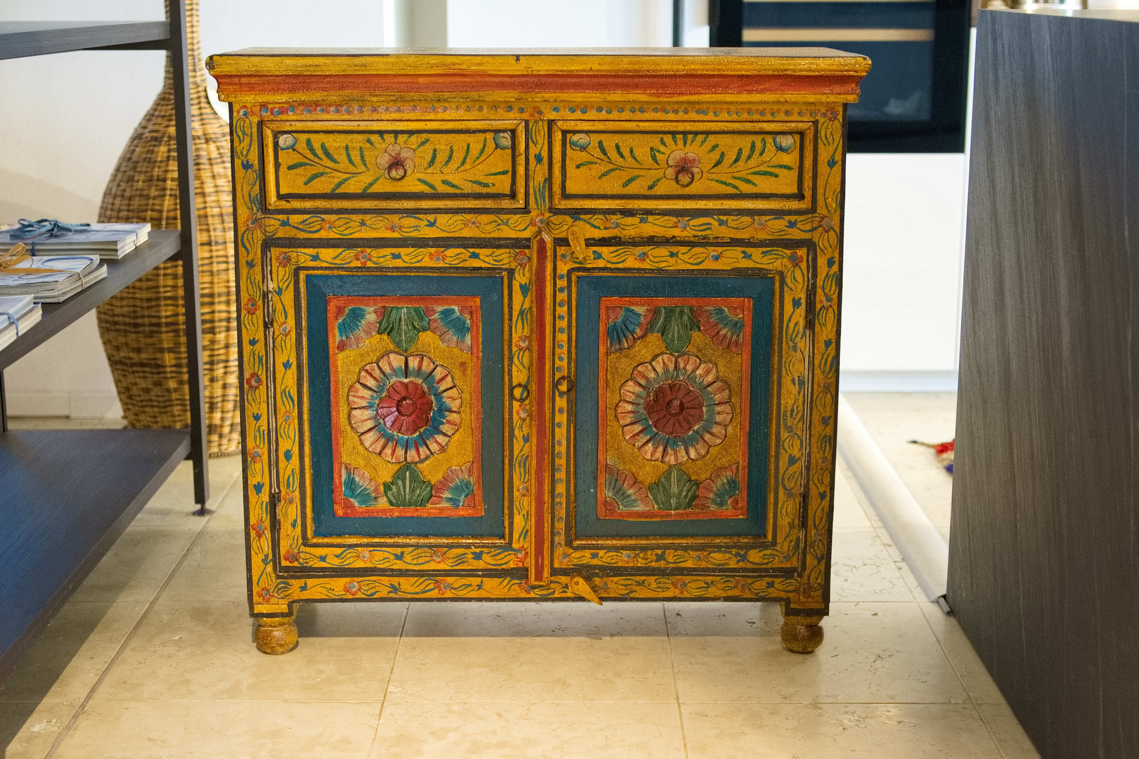 Credenza Indiana dipinta