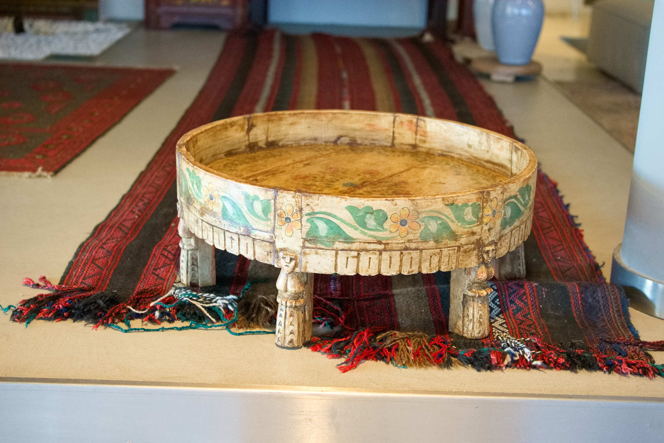 macina indiana dipinta