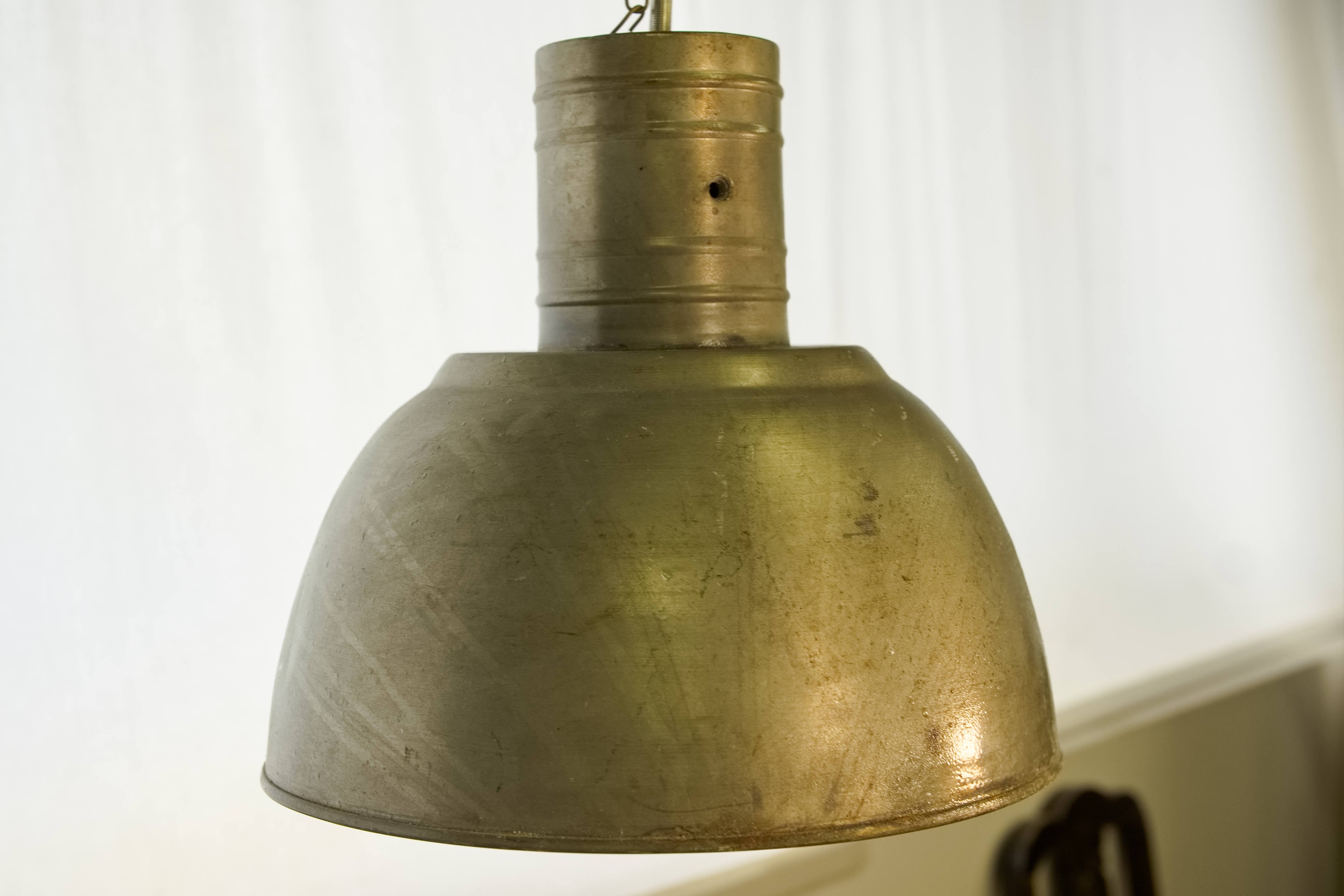 Lampada vintage in metallo