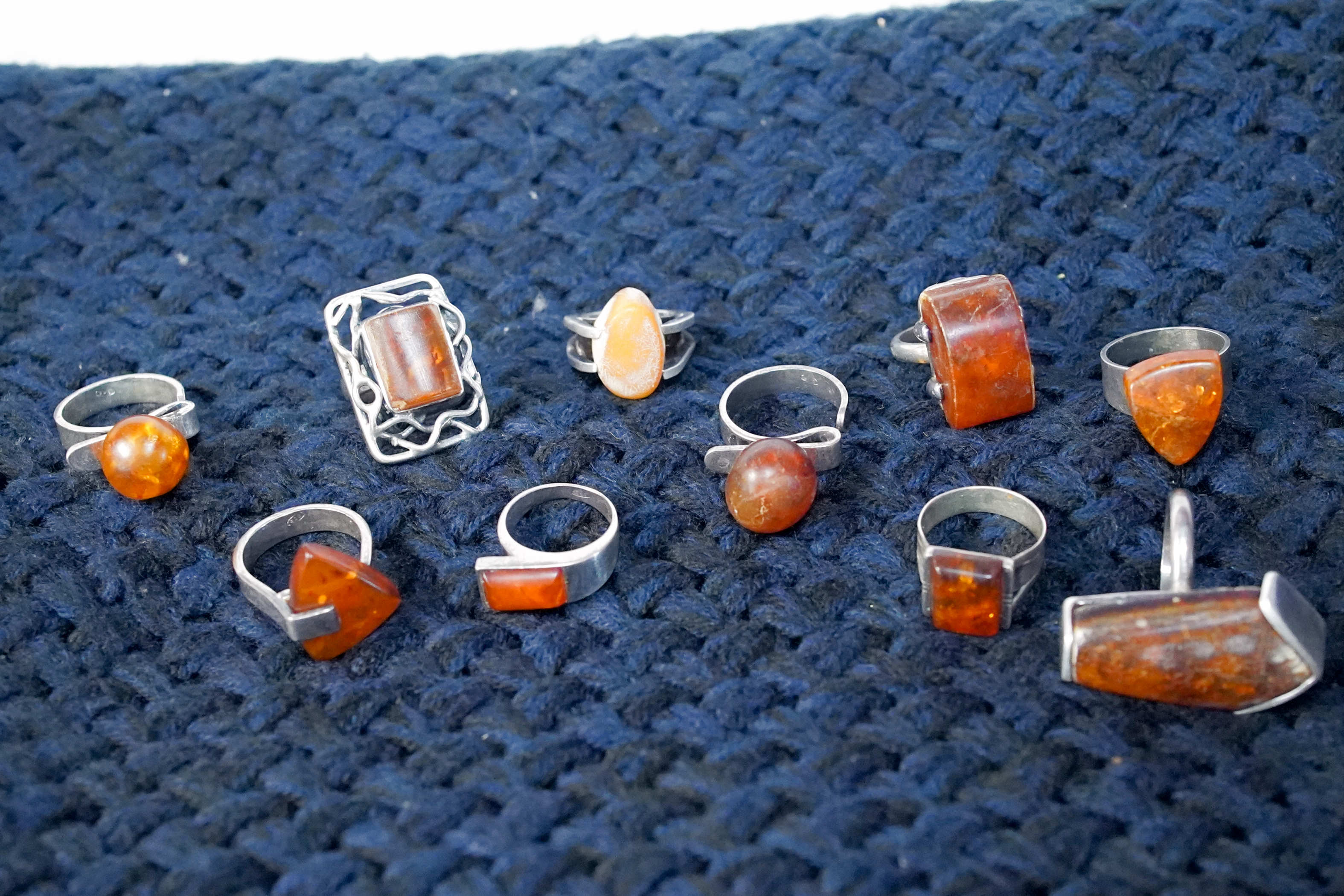 anelli ambra baltica