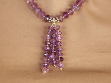 Carica l&#39;immagine nel visualizzatore di Gallery, collana indiana in ametista sfaccettato e argento.  lunghezza totale 40cm, pendaglio a 3 fili lunghezza 4cm peso 16 gr