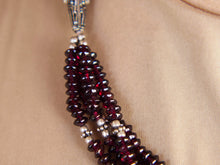 Carica l&#39;immagine nel visualizzatore di Gallery, Collana multifilo con granato, montato su cotone in 3 fili.lunghezza 44cm, peso 74 gr 