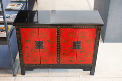 Credenza bassa cinese antica in legno di olmo massello con laccatura rossa e nera originale dello Shanxi.