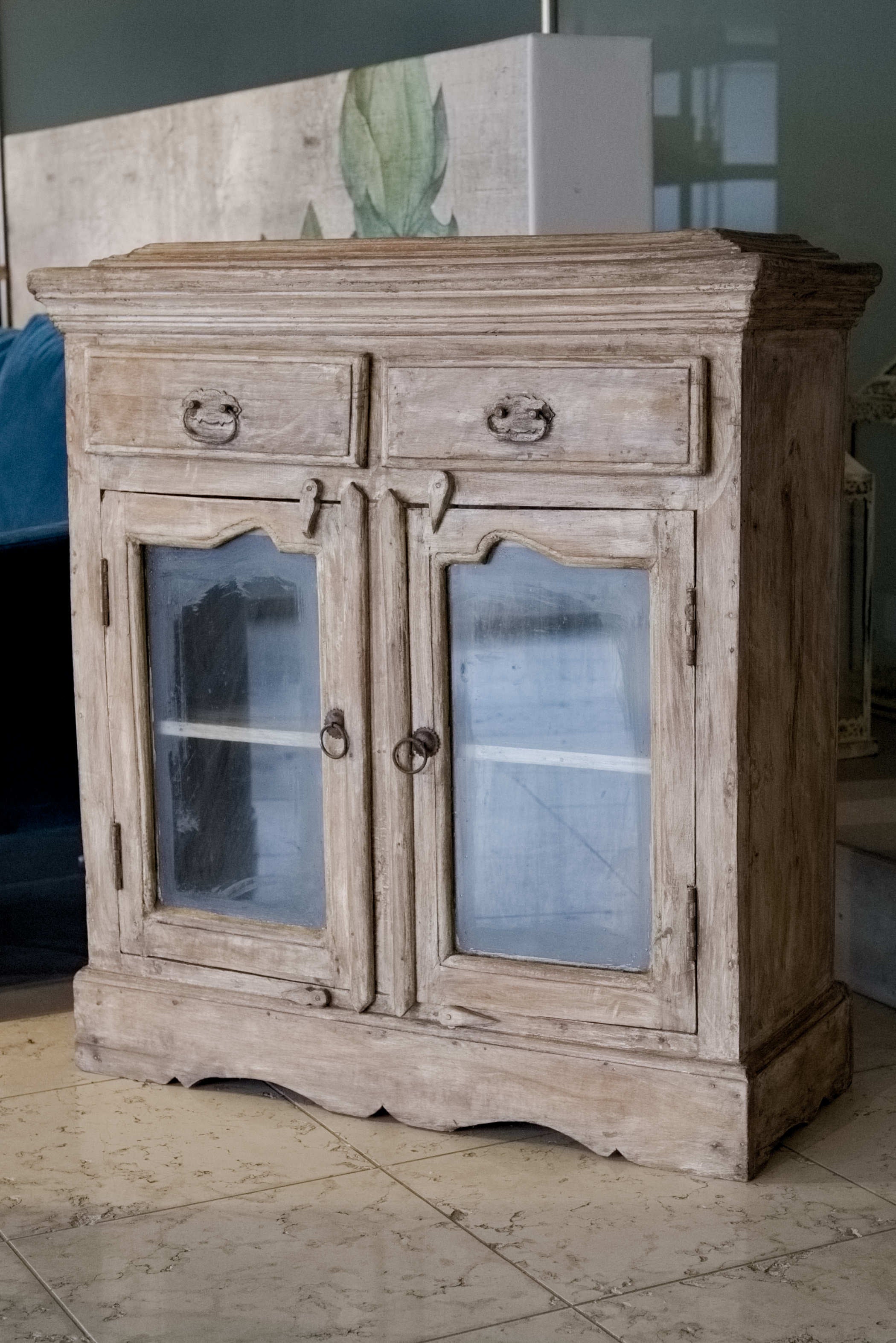 Credenza indiana e armadietto a due ante e due cassetti in teak dipinto
