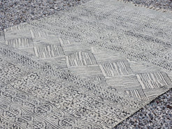 tappeto indiano in cotone, canapa, lino e juta lavorato artigianalmente  pezzo unico, si puo' usare anche come arazzo da appendere, come stuoia, come corsia made in india  dimensioni 120x190cm