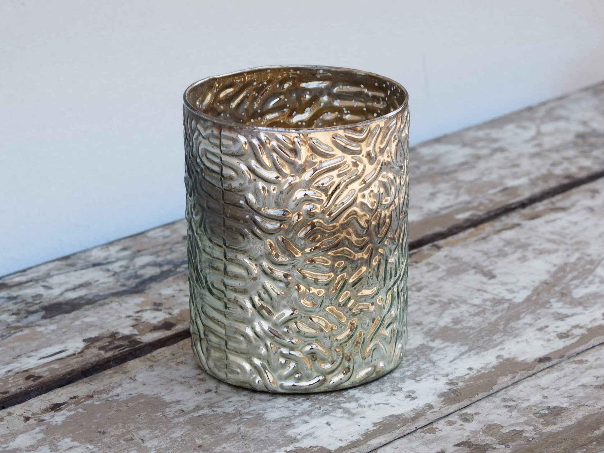 Vaso in vetro decorato, lavorato artigialmente.  Dimensioni diametro 12 h15cm.
