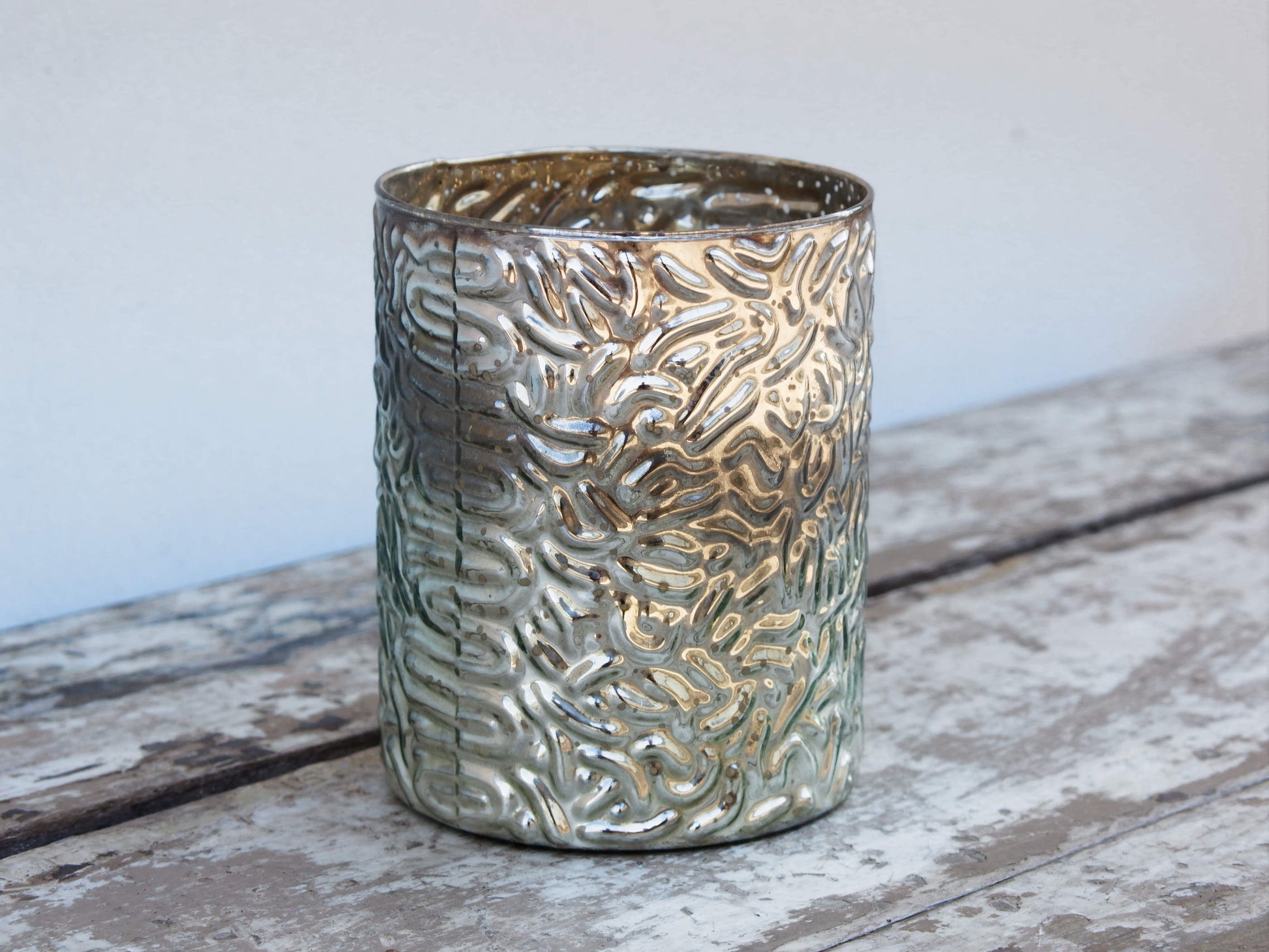 Vaso in vetro decorato, lavorato artigialmente.  Dimensioni diametro 12 h15cm.