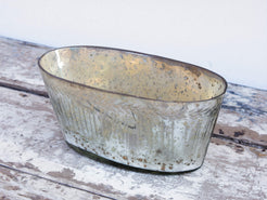 Vaso in vetro decorato, lavorato artigialmente.  Dimensioni 25x11 h11cm.