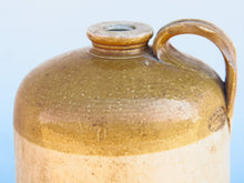 Carica l&#39;immagine nel visualizzatore di Gallery, Vaso in ceramica dipinto, anni &#39;40, impiegati in India per il trasporto del latte. Diametro 25 h38cm