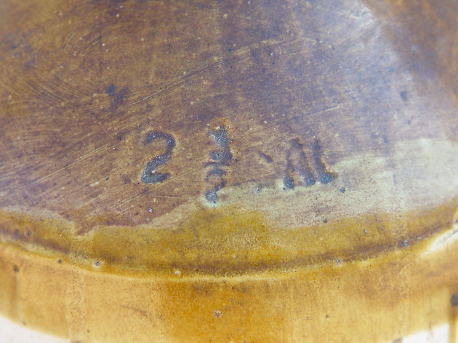 Vaso in ceramica dipinto, anni '40, impiegati in India per il trasporto del latte. Dimensioni Diametro 26 h42