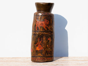 Vaso Indiano In Legno Dipinto, Pezzo Unico Ricavato Da Un Unico Tronco Di Legno.  Dimensioni Diametro 20 h55cm.  per info ed ulteriori foto info@etniko.it facebook / instagram / pinterest : etnikobycrosato 0039 3338778241   