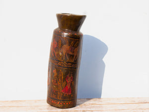 Vaso Indiano In Legno Dipinto, Pezzo Unico Ricavato Da Un Unico Tronco Di Legno.  Dimensioni Diametro 20 h55cm.  per info ed ulteriori foto info@etniko.it facebook / instagram / pinterest : etnikobycrosato 0039 3338778241   