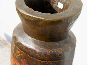 Vaso Indiano In Legno Dipinto, Pezzo Unico Ricavato Da Un Unico Tronco Di Legno.  Dimensioni Diametro 20 h55cm.  per info ed ulteriori foto info@etniko.it facebook / instagram / pinterest : etnikobycrosato 0039 3338778241   