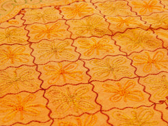 Telo Indiano in cotone di colore arancione con ricamo mix color. Può essere impiegato come copridivano, copriletto, tovaglia o tessuto da appendere a parete. Dimensioni 210x280cm   per info ed ulteriori foto 0039 3338778241 watshapp info@etniko.it facebook / instagram / pinterest : etnikobycrosato