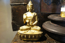 Carica l&#39;immagine nel visualizzatore di Gallery, statua in metallo raffigurante buddhe della medicina .   1620 gr  12 x 9 h.20 