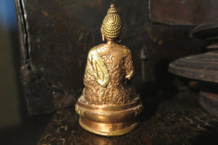 statua buddha bronzo e rame bicolore   pezzo unico lavorato artigianalmente .   385 gr  7 x 6 h.13
