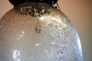 Lampada Vetro Decorata India. Dimensioni Diametro45 h23cm.