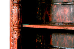 Libreria Indiana Interamente Assemblata Con Fregi E Assi Recuperato Da Portali O Elementi Architettonici Di Case Indiane Antiche. Dimensioni 110x45xh110cm.
