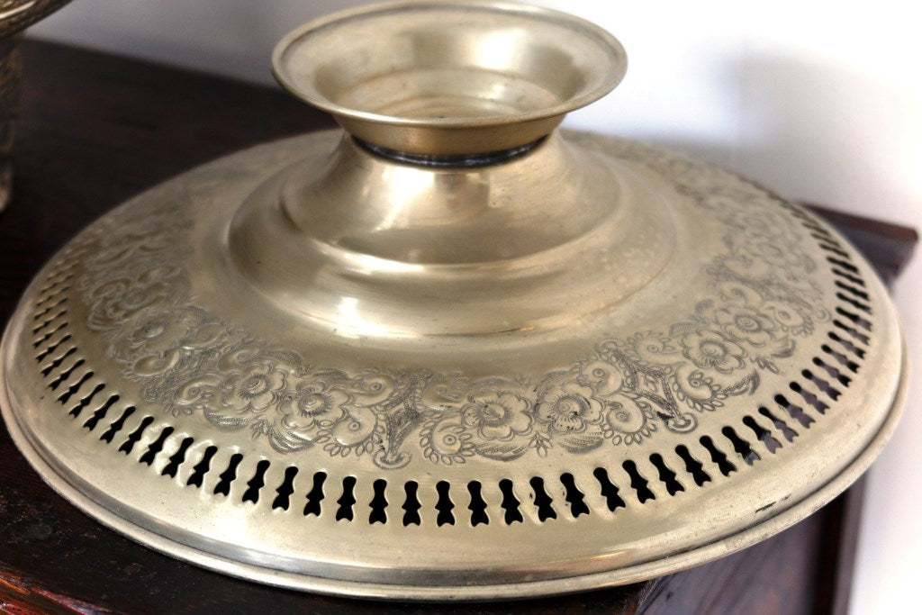 Lavamani Marocco In Argentone Con Brocca E Vasca Raccogli Acqua Lavorato E Decorato Artigianalmente Senza L'Utilizzo Di Stampi, Costruito In Argentone Lega Di Metallo, Trattato Con Antiossido. Dimensioni 40x40xh50cm.