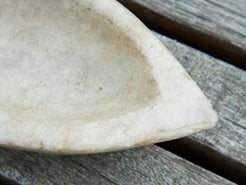 Ciotola, piatto Indiano In Marmo. Ideale anche come portasapone, svuota tasche, ciotolina, vasetto...  dimensioni dimensioni 15x7 h4m    per info disponibili altri pezzi, misure e colori info@etniko.it 0039 3338778241 ig/fb : etniko by crosato etsy : etnikobycrosato