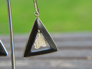 orecchino ebano argento a triangolo