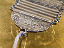 Carica l&#39;immagine nel visualizzatore di Gallery, bracciale indiano a fascia in german silver  assemblato e costruito artigianalmente .