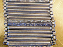 Carica l&#39;immagine nel visualizzatore di Gallery, bracciale indiano a fascia in german silver  assemblato e costruito artigianalmente .