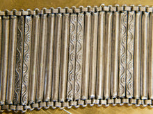 Carica l&#39;immagine nel visualizzatore di Gallery, bracciale indiano a fascia in german silver  assemblato e costruito artigianalmente .