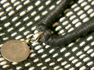 collana cotone pendaglio moneta antica