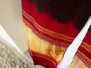 scialle , stola indiana in cotone di alta grammatura . buono per inverno e mezza stagione . come pareo o sciarpa .  organic cotton 100%  65 x 210 cm 