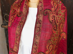  scialle jamawar o kaani . 75 x 200 cm tipica lavorazione del nord india / nepal . lana finissima per formare trasparenza ed effetto double faces .