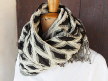 Carica l&#39;immagine nel visualizzatore di Gallery, scialle in cotone cotone elasticizzato 