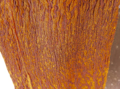 scialle in lana misto cotone  sciarpa con fibre elasticizzate  doppia finitura , un lato viola scuro con estremità arancioni , un lato viola / arancio