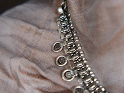collana indiana con chiave, in german silver,  assemblato artigianalmente.  lunghezza 47cm, peso 51 gr