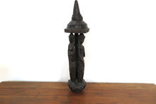 Carica l&#39;immagine nel visualizzatore di Gallery, Statua Buddha Incavata Da Un Unico Tronco Di Legno In Teak. Provenienza India. Dimensioni Diamtero 16 h58cm.