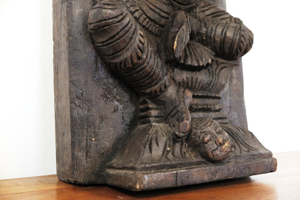Statua Shiva in legno, tronco di teak inciso, databile metà 900, pezzo unico lavorato artigianalmente. dimensioni 24x17xh53cm.