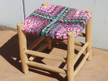 Carica l&#39;immagine nel visualizzatore di Gallery, Sedia Intrecciata Marocco. Riciclo del Cotone impiegato per l&#39;esecuzione dei tappeti boucherouite multicolor, Intrecciato su struttura in legno di cedro senza nodi. Prodotto unico ed artigianale al 100%. Dimensioni 40x40xh40cm.  disponibili altri pezzi e misure  per info o ulteriori foto 0039 3338778241 info@etniko.it www.etniko.it ig , fb pinterest etniko by crosato