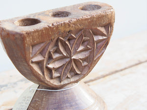 Antico separatore, oggetti di lavoro antichi usato per cereali, riso indiano in legno di teak inciso .Dimensioni 20x16 h19cm