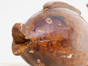 vecchia scultura indiana dipinta e laccata raffigurante un pesce.  in legno di teak inciso . lavorata artigianalmente . pezzo unico .  facebook/ instagram/ etsy: etnikobycrosato  0039 3338778241  info@etniko.it