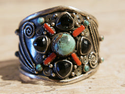 bracciale nepalese india del nord argento turchese corallo quarzo fumè