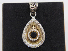 Carica l&#39;immagine nel visualizzatore di Gallery, pendaglio in stile turco , arabo .  argento ,onice e  zirconi  tutto originale ed autentico , lavorato artigianalmente fronte e retro  dimensioni  4,5x2 cm  peso 7,7gr