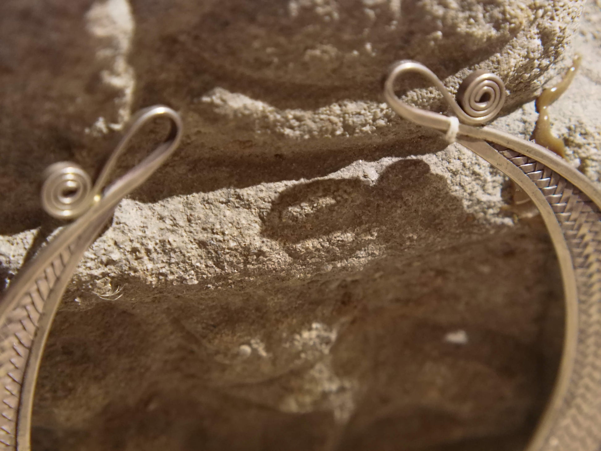 collana tribale di origine nomade del sud est asiatico . thailandia , laos .