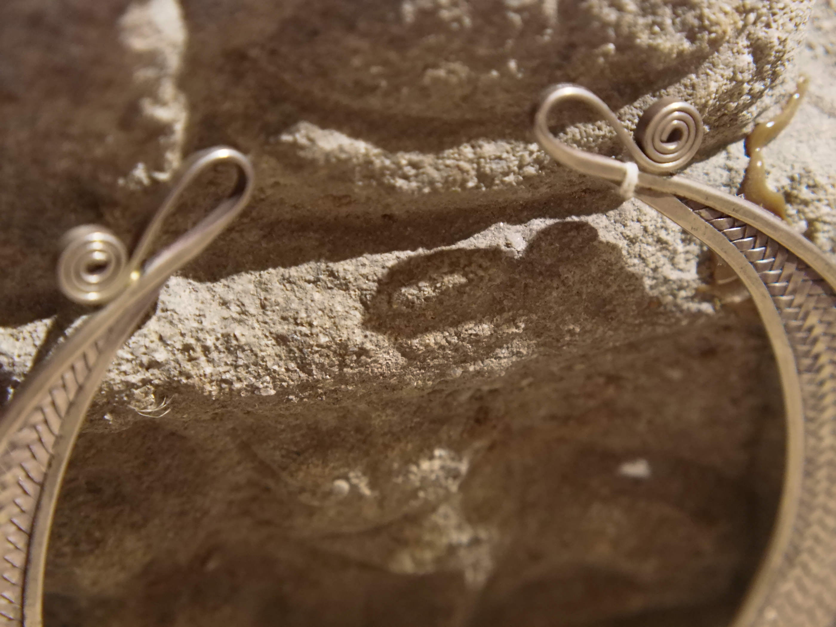 collana tribale di origine nomade del sud est asiatico . thailandia , laos .