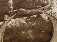 Carica l&#39;immagine nel visualizzatore di Gallery, collana tribale di origine nomade del sud est asiatico . thailandia , laos .