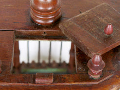 Gabbietta in legno, India. gabbia usata per merli indiani, databile seconda metà 900, oggetto ornamentale unico lavorato a mano in legno di teak massello. parti in metallo e legno    disponibile coppia ( chiedere per conferma ) sconto applicabile in caso di unico trasporto .  Lavorata artigianalmente. Dimensioni 45x42 h66cm     per ulteriori info o dettagli: info@etniko.it 0039 3338778241 ig/fb : etniko by crosato etsy : etnikobycrosato