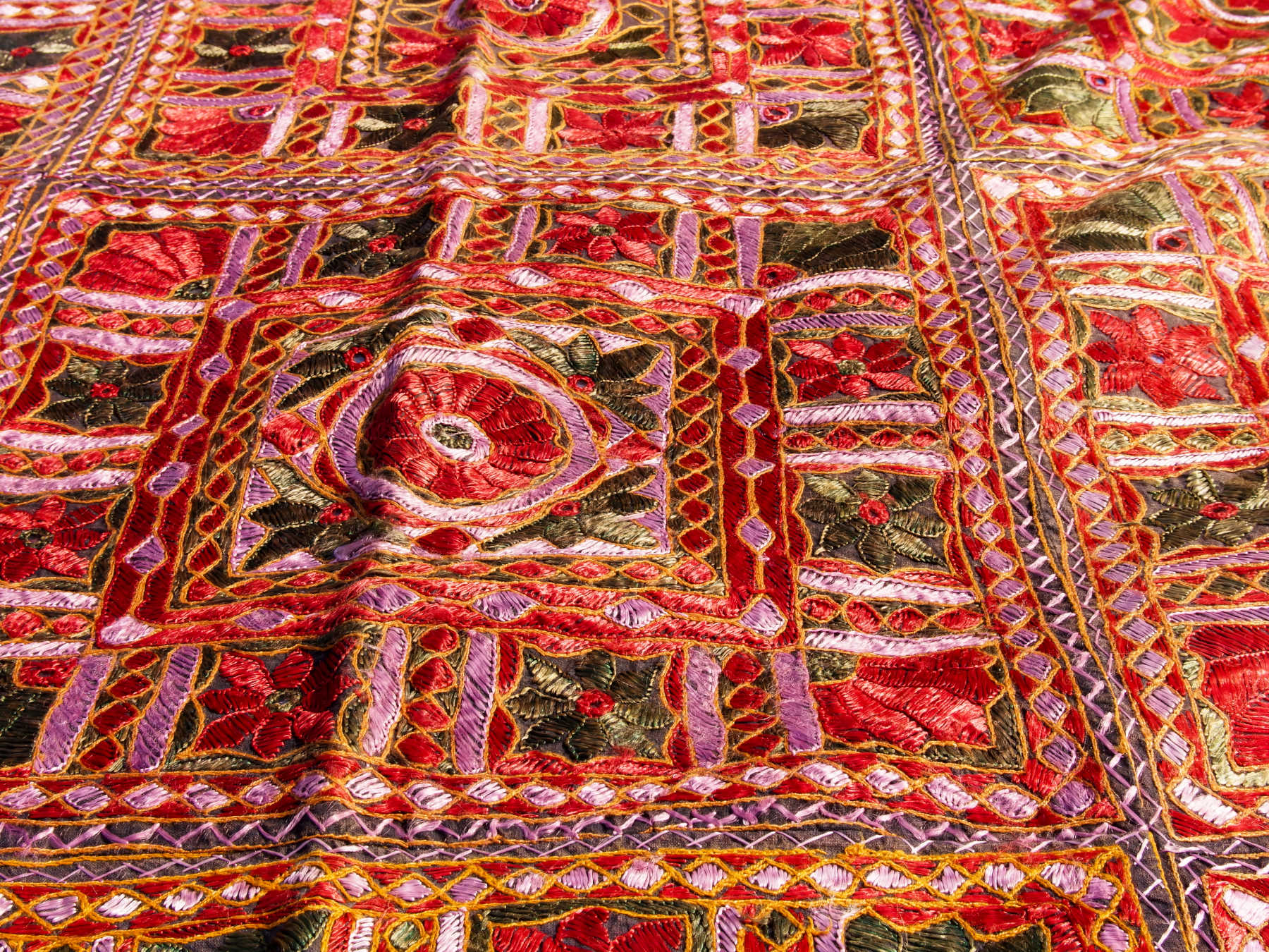 Tessuto indiano cucito artigianale sartoria stampa Frida Kahlo in Tessuto indiano cucito artigianale sartoria stampa Frida Kahlo in