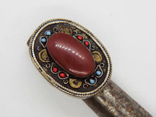 Carica l&#39;immagine nel visualizzatore di Gallery, vecchio anello in argento , corniola , corallo e turchese   originale in ogni parte e lavorato artigianalmente.  spedizione italia  compresa   peso 20 gr  dimensioni 5 x 3,5  cm  diamentro 17 